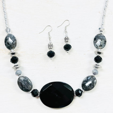 Fashion Black and Grey Glass Bead Necklace and Earring Set