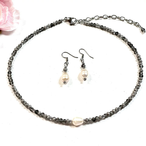 Fashion Freshwater Pearl Beaded Necklace and Earring Set