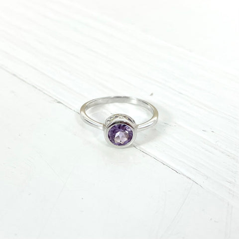 Sterling Silver Amethyst Circle Ring