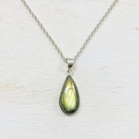 Fashion Teardrop Stone Necklace