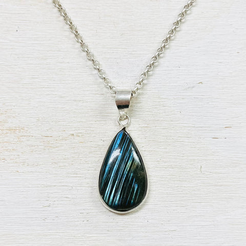 Fashion Teardrop Stone Necklace