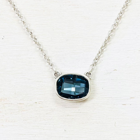 Fashion Oval Dark Blue Stone Necklace