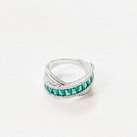 Sterling Silver Estate Green Stone Criss Cross Ring