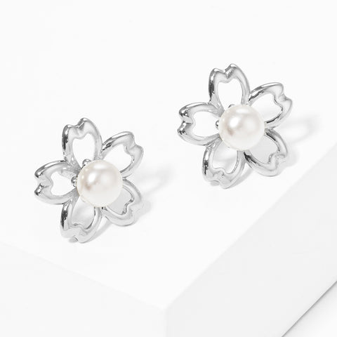 Fashion Silver Tone Flower Pearl Studs