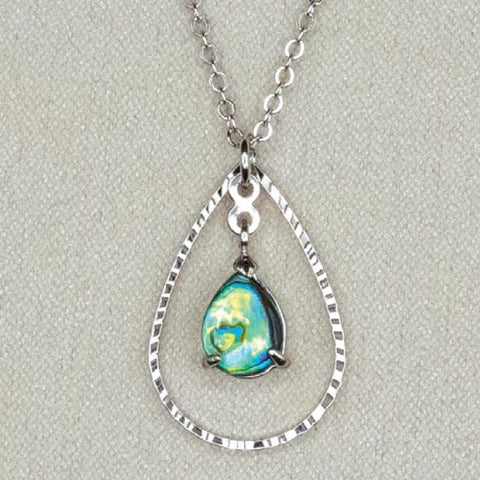 Wild Pearle Abalone Vibrant Necklace