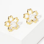 Fashion Gold Tone Flower Pearl Studs