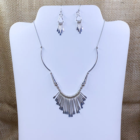 Fashion Silver Tone Necklace Set