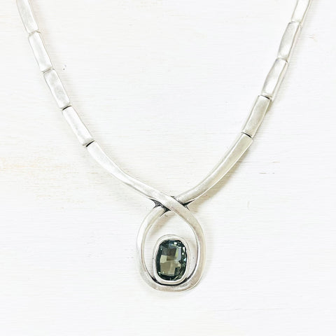 Fashion Silver Tone Light Green Stone Pendant Necklace