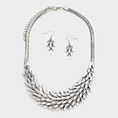 Fashion Metal Feather Snake Chain Necklace Set