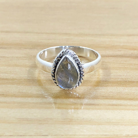 Sterling Silver Teardrop Labradorite Ring w/ Twist