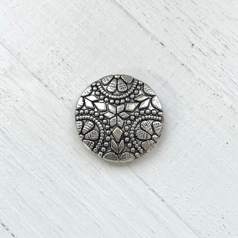 Silver Floral Texture Magnetic Pin