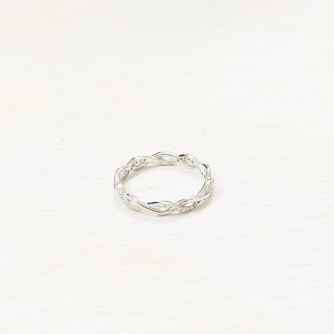 SS Twist Ring w/ CZ