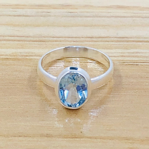 Oval genuine blue topaz-size 8