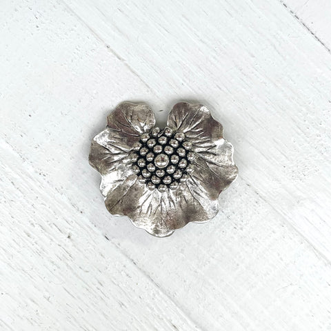 Silver Oak Leaf Magnetic Pin