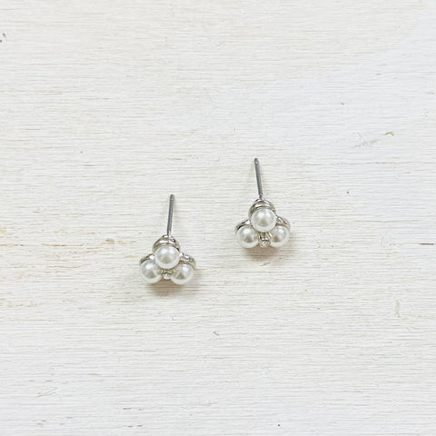 Fashion Three Pearl Stud Earrings