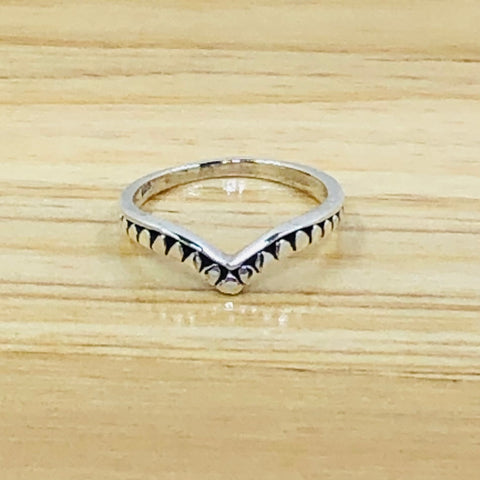 Silver Ring With Point-Size 6