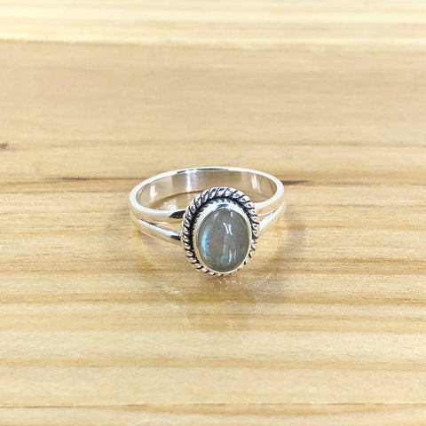 Sterling Silver Oval Labradorite Ring w/ Twist